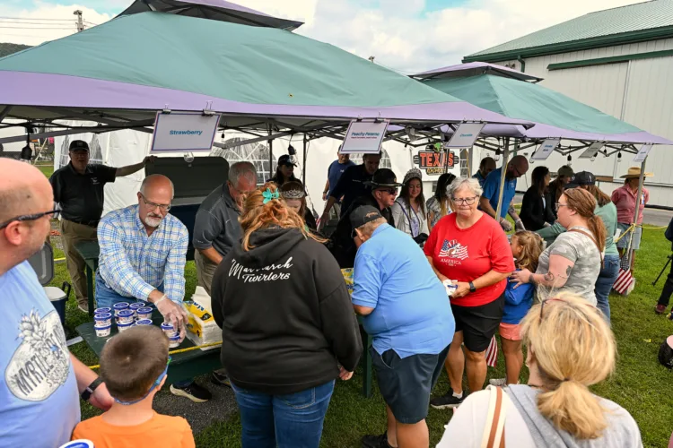 Hundreds turn out for Ice Cream Social at Grange Fair